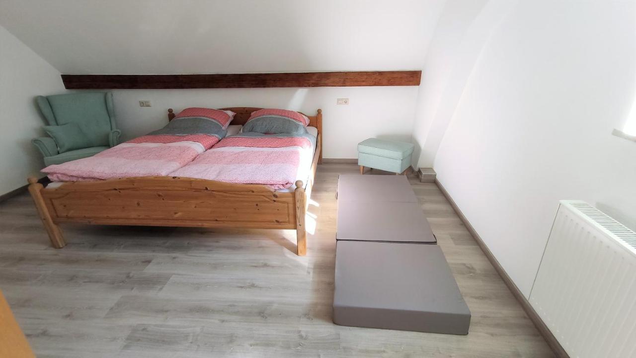 Gasthof Adler Ferienwohnung Ихенхаузен Екстериор снимка