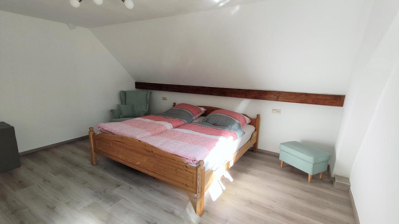 Gasthof Adler Ferienwohnung Ихенхаузен Екстериор снимка